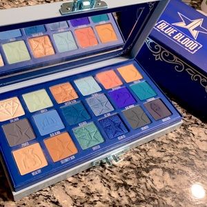 Jeffree Star Blue Blood Palette